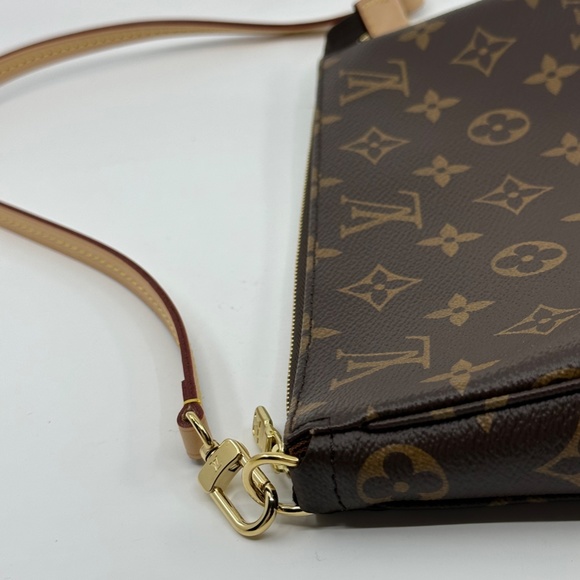 NEW AUTHENTIC LOUIS VUITTON POCHETTE - Picture 5 of 6